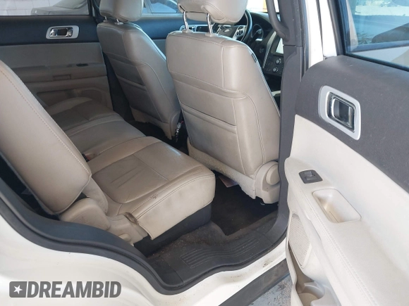 2011 Ford Explorer XLT z VIN 1FMHK7D87BGA28339, wystawiony jako IAAI lot #42355320 z przebiegiem 205 371 mil mil oraz . Historia ofert i sprzedaży dostępna na DreamBid. Obrazek 8.