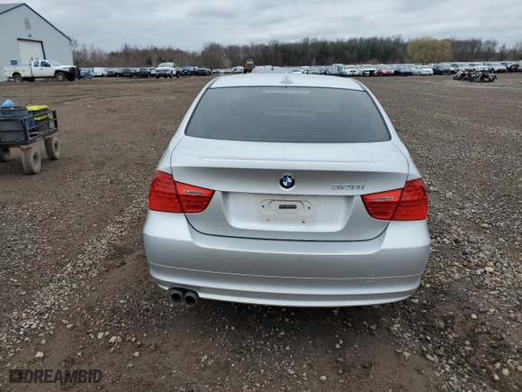 2011 BMW 3 Series 328i xDrive with VIN WBAPK5C56BA661037, listed as a Copart auction lot 48699385 with 112,876 mi miles and Salvage Title. Bid and sale history available at carsss.com. Image 6.
