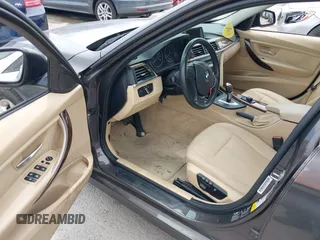 2013 BMW 3 Series 328i xDrive z VIN WBA3B3C58DF537652, wystawiony jako IAAI lot #42152597 z przebiegiem 132 091 mil mil oraz . Historia ofert i sprzedaży dostępna na DreamBid. Obrazek 12.
