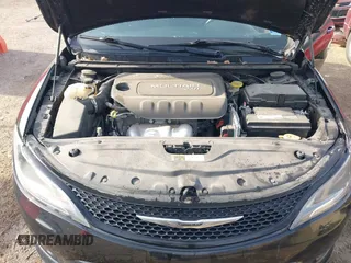 2016 Chrysler 200 S z VIN 1C3CCCBB7GN125955, wystawiony jako IAAI lot #42028420 z przebiegiem 106 301 mil mil oraz . Historia ofert i sprzedaży dostępna na DreamBid. Obrazek 10.