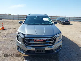 2024 GMC Terrain AT4 with VIN 3GKALYEG9RL385482, listed as a IAAI auction lot 42017273 with 5,841 mi miles and . Bid and sale history available at DreamBid. Image 12.