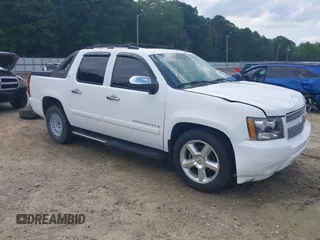2007 Chevrolet Avalanche 1LT with VIN 3GNFK12367G307347, listed as a IAAI auction lot 42469692 with 177,543 mi miles and . Bid and sale history available at DreamBid. Image 1.