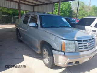 2005 Cadillac Escalade EXT with VIN 3GYEK62N55G191729, listed as a IAAI auction lot 41980605 with 224,349 mi miles. Bid and sale history available at carsss.com. Image 1.