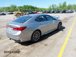 2018 Acura TLX Technology z VIN 19UUB3F53JA001771, wystawiony jako IAAI lot #42291875 z przebiegiem Nie podano mil oraz . Historia ofert i sprzedaży dostępna na DreamBid. Obrazek 4.