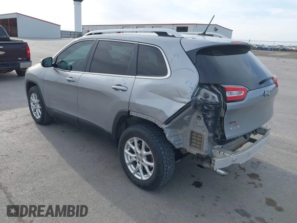 2014 Jeep Cherokee Latitude z VIN 1C4PJMCS8EW230213, wystawiony jako IAAI lot #42011183 z przebiegiem 133 299 mil mil oraz . Historia ofert i sprzedaży dostępna na DreamBid. Obrazek 3.