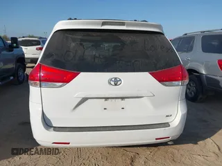 2011 Toyota Sienna XLE AAS with VIN 5TDYK3DC3BS146461, listed as a IAAI auction lot 41829779 with 183,027 mi miles. Bid and sale history available at carsss.com. Image 16.
