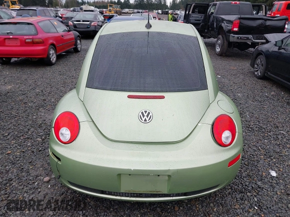 2006 Volkswagen New Beetle Coupe with VIN 3VWRW31C06M402944, listed as a IAAI auction lot 41858922 with 97,518 mi miles. Bid and sale history available at carsss.com. Image 16.