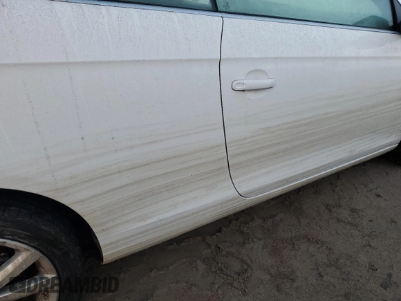 2011 Volkswagen Eos Komfort with VIN WVWBW7AH8BV004338, listed as a Copart auction lot 76603584 with Not Provided miles and Non Repairable. Bid and sale history available at DreamBid. Image 12.