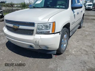 2011 Chevrolet Avalanche LTZ with VIN 3GNTKGE35BG349390, listed as a IAAI auction lot 42116974 with 173,817 mi miles and . Bid and sale history available at DreamBid. Image 17.