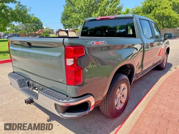 2025 Chevrolet Silverado 1500 LT z VIN 1GCUKDED8SZ171415, wystawiony jako Copart lot #61592605 z przebiegiem 1 866 mil mil oraz Czysty tytuł • Clean title. Historia ofert i sprzedaży dostępna na DreamBid. Obrazek 4.