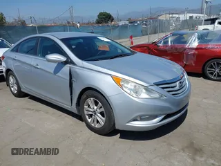 2013 Hyundai Sonata GLS z VIN 5NPEB4AC2DH511122, wystawiony jako IAAI lot #42316023 z przebiegiem 258 481 mil mil oraz . Historia ofert i sprzedaży dostępna na DreamBid. Obrazek 1.
