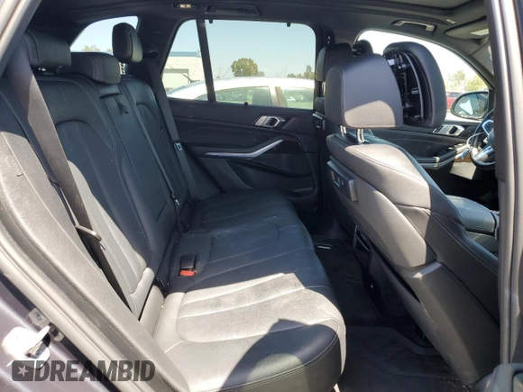 2021 BMW X5 xDrive40i with VIN 5UXCR6C06M9H65380, listed as a Copart auction lot 57445405 with 33,916 mi miles and Salvage title. Bid and sale history available at DreamBid. Image 11.