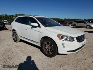 2015 Volvo XC60 T6 Drive-E with VIN YV449MDK1F2704762, listed as a Copart auction lot 72141943 with 92,083 mi miles. Bid and sale history available at carsss.com. Image 4.