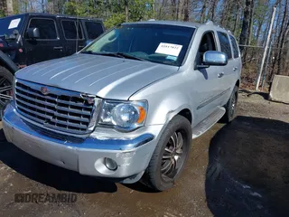 2007 Chrysler Aspen Limited z VIN 1A8HW58207F516492, wystawiony jako IAAI lot #41817022 z przebiegiem 212 885 mil mil oraz . Historia ofert i sprzedaży dostępna na DreamBid. Obrazek 6.