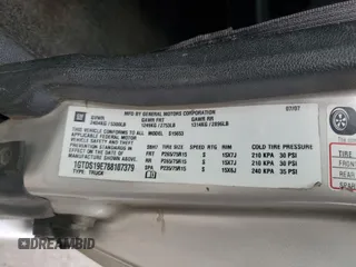 2008 GMC Canyon z VIN 1GTDS19E788107379, wystawiony jako Copart lot #83791414 z przebiegiem 161 630 mil mil oraz Szkoda całkowita • Salvage title. Historia ofert i sprzedaży dostępna na DreamBid. Obrazek 13.