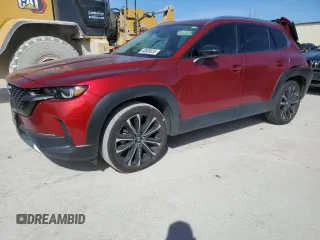 2024 Mazda CX-50 Premium z VIN 7MMVABDY9RN160084, wystawiony jako Copart lot #48806035 z przebiegiem 25 382 mil mil oraz Szkody całkowita. Historia ofert i sprzedaży dostępna na DreamBid. Obrazek 1.