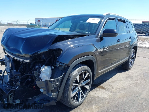 2024 Volkswagen Atlas SEL Premium R-Line z VIN 1V2FR2CA1RC538085, wystawiony jako IAAI lot #41910774 z przebiegiem 15 382 mil mil oraz . Historia ofert i sprzedaży dostępna na DreamBid. Obrazek 2.