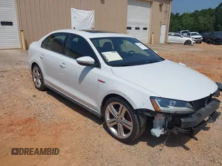 2017 Volkswagen Jetta GLI z VIN 3VW4T7AJ4HM285574, wystawiony jako IAAI lot #42560691 z przebiegiem 80 579 mil mil oraz . Historia ofert i sprzedaży dostępna na DreamBid. Obrazek 1.