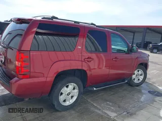 2010 Chevrolet Tahoe LT z VIN 1GNUKBE08AR112792, wystawiony jako IAAI lot #41790474 z przebiegiem 231 742 mil mil oraz . Historia ofert i sprzedaży dostępna na DreamBid. Obrazek 14.
