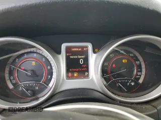 2018 Dodge Journey SXT with VIN 3C4PDDBG6JT141759, listed as a Copart auction lot 53974645 with 142,335 mi miles and Salvage title. Bid and sale history available at DreamBid. Image 9.