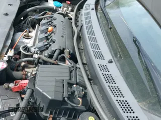 2010 Honda Civic с VIN 19XFA1E37AE011120, выставлен на аукционе IAAI как лот 42123347 с пробегом 61 881 миль миль и . История ставок и продаж доступна на DreamBid. Изображение 14.