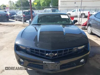 2012 Chevrolet Camaro 1LT z VIN 2G1FB1E31C9176099, wystawiony jako IAAI lot #42032029 z przebiegiem 87 552 mil mil oraz . Historia ofert i sprzedaży dostępna na DreamBid. Obrazek 12.