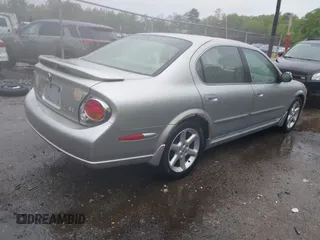 2003 Nissan Maxima SE z VIN JN1DA31D23T515444, wystawiony jako IAAI lot #42243352 z przebiegiem 134 741 mil mil oraz . Historia ofert i sprzedaży dostępna na DreamBid. Obrazek 4.