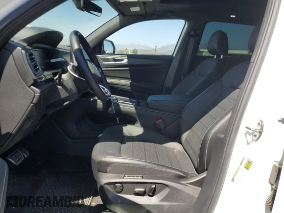 2024 Volkswagen Atlas SEL R-Line with VIN 1V2AE2CA5RC235798, listed as a Copart auction lot 64090595 with 1,310 mi miles and Salvage title. Bid and sale history available at DreamBid. Image 7.