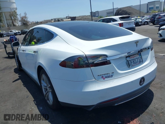 2014 Tesla Model S 60 с VIN 5YJSA1H17EFP40534, выставлен на аукционе IAAI как лот 42346697 с пробегом 203 166 миль миль и . История ставок и продаж доступна на DreamBid. Изображение 3.
