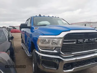 2020 Ram 2500 Tradesman with VIN 3C6UR5CJ4LG146921, listed as a IAAI auction lot 41300155 with 44,201 mi miles. Bid and sale history available at carsss.com. Image 1.