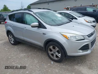 2016 Ford Escape SE с VIN 1FMCU9GX7GUA30491, выставлен на аукционе IAAI как лот 42221577 с пробегом 180 379 миль миль и . История ставок и продаж доступна на DreamBid. Изображение 1.