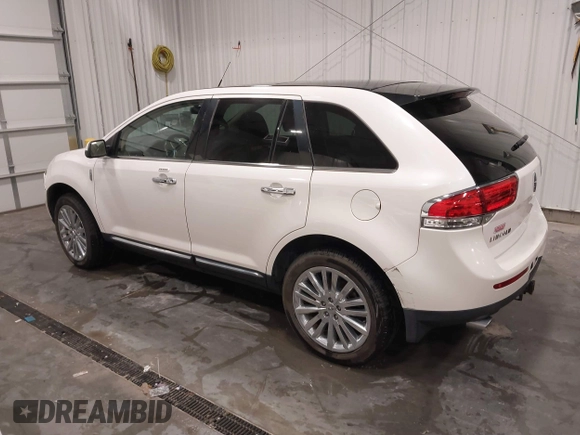 2011 Lincoln MKX with VIN 2LMDJ8JKXBBJ34612, listed as a IAAI auction lot 41775743 with 137,810 mi miles and . Bid and sale history available at DreamBid. Image 3.