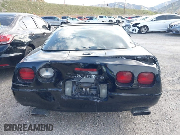 1992 Chevrolet Corvette z VIN 1G1YY23P7N5115133, wystawiony jako IAAI lot #41797315 z przebiegiem 138 579 mil mil oraz . Historia ofert i sprzedaży dostępna na DreamBid. Obrazek 16.