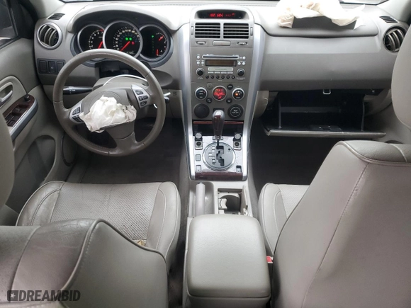 2008 Suzuki Grand Vitara Luxury with VIN JS3TE947684100040, listed as a Copart auction lot 82366704 with 157,880 mi miles and Salvage Title. Bid and sale history available at carsss.com. Image 8.
