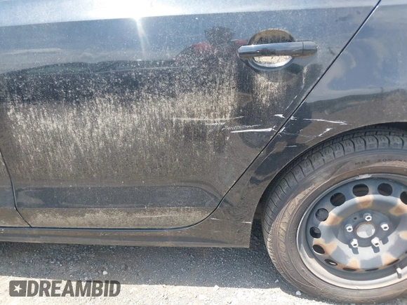 2014 Volkswagen Jetta SE with VIN 3VWD17AJ2EM392821, listed as a IAAI auction lot 42621085 with 102,211 mi miles and . Bid and sale history available at DreamBid. Image 12.