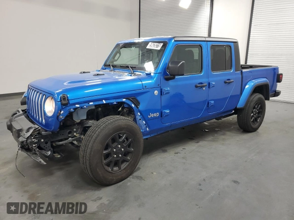 2023 Jeep Gladiator Overland z VIN 1C6HJTFG6PL564337, wystawiony jako Copart lot #59620315 z przebiegiem 31 552 mil mil oraz Czysty tytuł • Clean title. Historia ofert i sprzedaży dostępna na DreamBid. Obrazek 1.