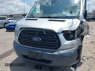 2016 Ford Transit Cargo с VIN 1FTYE1CM0GKB33378, выставлен на аукционе IAAI как лот 42327987 с пробегом 156 020 миль миль и . История ставок и продаж доступна на DreamBid. Изображение 12.