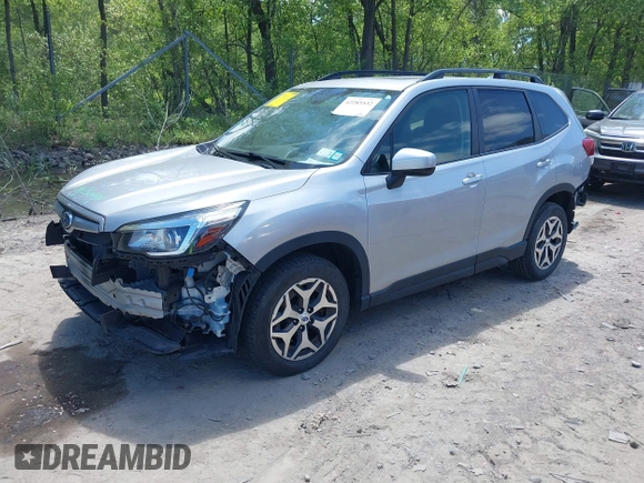 2019 Subaru Forester Premium with VIN JF2SKAEC3KH407571, listed as a IAAI auction lot 42285532 with 105,523 mi miles and . Bid and sale history available at DreamBid. Image 2.