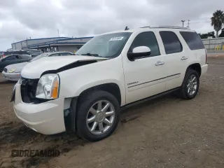 2013 GMC Yukon Denali with VIN 1GKS2EEF2DR280880, listed as a Copart auction lot 78151804 with 109,092 mi miles and Salvage Title. Bid and sale history available at carsss.com. Image 1.