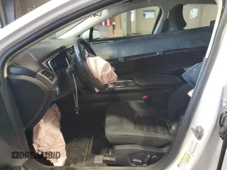 2018 Ford Fusion SE с VIN 3FA6P0LU7JR177723, выставлен на аукционе Copart как лот 60821345 с пробегом 89 841 миль миль и Списание • Salvage title. История ставок и продаж доступна на DreamBid. Изображение 7.