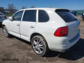 2006 Porsche Cayenne Turbo with VIN WP1AC29P06LA91297, listed as a IAAI auction lot 42067712 with 161,348 mi miles. Bid and sale history available at carsss.com. Image 3.