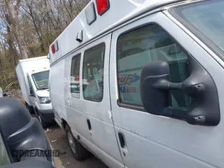 2014 Ford E-Series Commercial z VIN 1FDSS3EL8EDB07221, wystawiony jako IAAI lot #42091354 z przebiegiem 236 025 mil mil oraz . Historia ofert i sprzedaży dostępna na DreamBid. Obrazek 12.