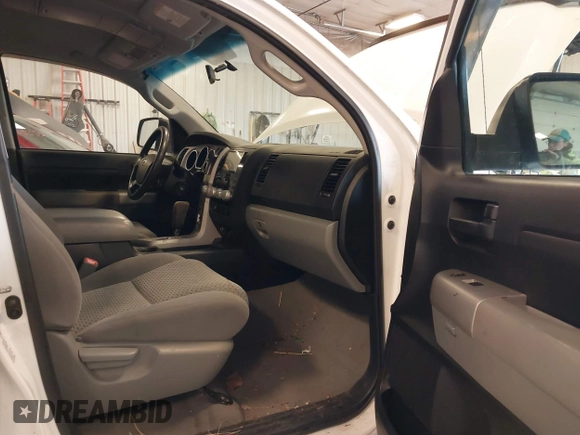 2008 Toyota Tundra z VIN 5TBBV54188S502587, wystawiony jako IAAI lot #41955396 z przebiegiem 155 718 mil mil oraz . Historia ofert i sprzedaży dostępna na DreamBid. Obrazek 5.