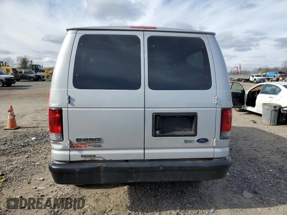 2014 Ford Econoline Cargo Commercial with VIN 1FTNE2EL3EDA87107, listed as a Copart auction lot 45336725 with 205,547 mi miles and Salvage title. Bid and sale history available at DreamBid. Image 6.
