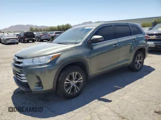 2017 Toyota Highlander LE with VIN 5TDZARFH4HS031430, listed as a Copart auction lot 61584635 with 107,769 mi miles and Salvage title. Bid and sale history available at DreamBid. Image 1.