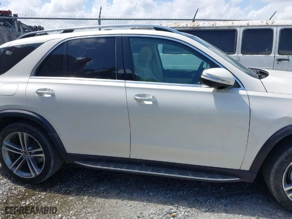 2022 Mercedes-Benz GLE with VIN 4JGFB4JB6NA701506, listed as a IAAI auction lot 41356595 with NaN miles. Bid and sale history available at carsss.com. Image 13.