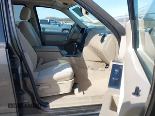 2008 Ford Explorer XLT with VIN 1FMEU73E88UB29534, listed as a IAAI auction lot 41775911 with 120,440 mi miles. Bid and sale history available at carsss.com. Image 5.