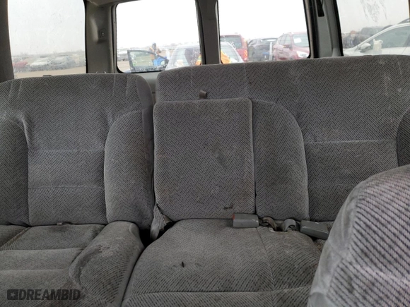 1997 Chevrolet Tahoe with VIN 1GNEK13R8VJ337069, listed as a Copart auction lot 44814735 with 328,287 mi miles and Clean Title. Bid and sale history available at carsss.com. Image 10.