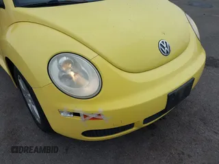 2007 Volkswagen New Beetle Coupe with VIN 3VWRW31C47M509724, listed as a IAAI auction lot 41978106 with 68,090 mi miles. Bid and sale history available at carsss.com. Image 6.
