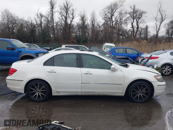 2007 Acura RL Technology with VIN JH4KB16647C004726, listed as a IAAI auction lot 41440758 with 170,879 mi miles and . Bid and sale history available at DreamBid. Image 14.